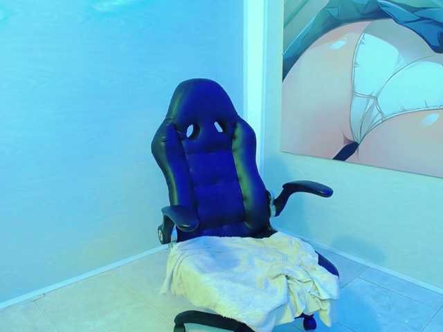 Емитовање снимка екрана KindomTits