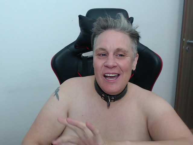 Емитовање снимка екрана kinkstakinks76