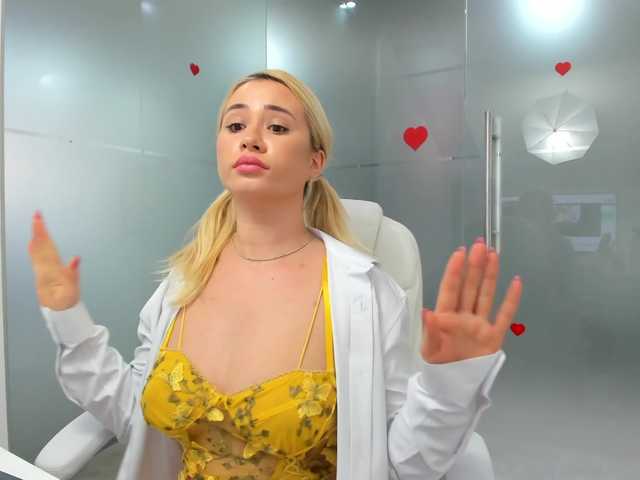 Емитовање снимка екрана kinkyofficee