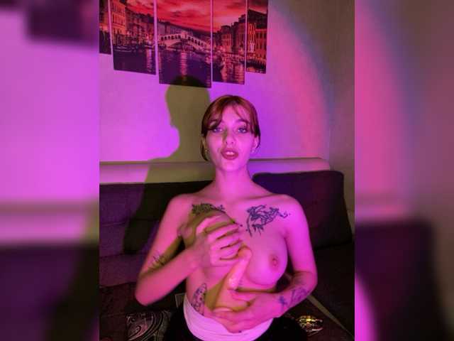 Емитовање снимка екрана Mrs_Kkates