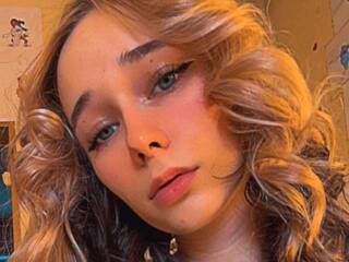 Еротски видео цхат Kriss-add