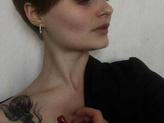 Еротски видео цхат KylieBertie