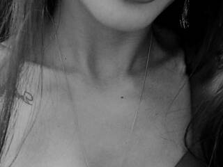 Еротски видео цхат Lady-by-billion