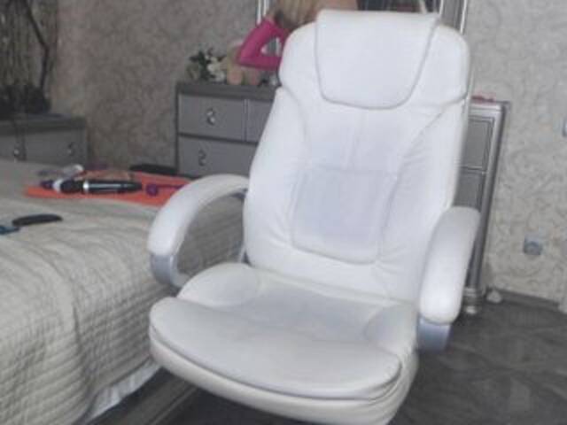 Емитовање снимка екрана LadyAnais