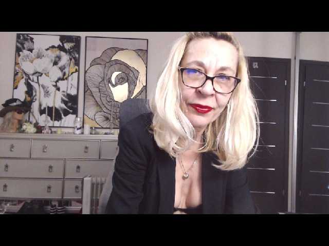 Емитовање снимка екрана LadyAnais