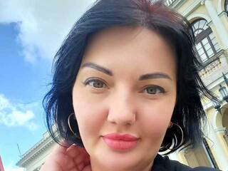 Еротски видео цхат LadyBoomWild