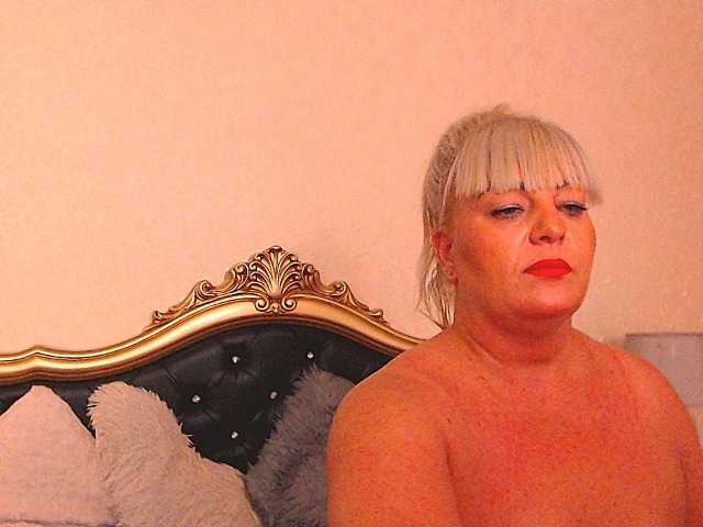 Емитовање снимка екрана LadyMelanieBBW