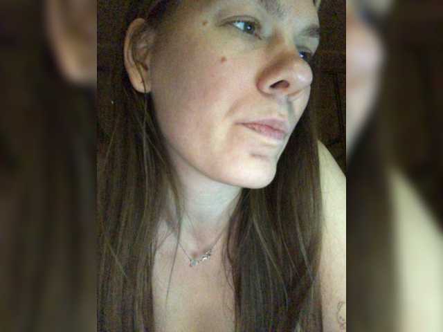 Емитовање снимка екрана Alice_q