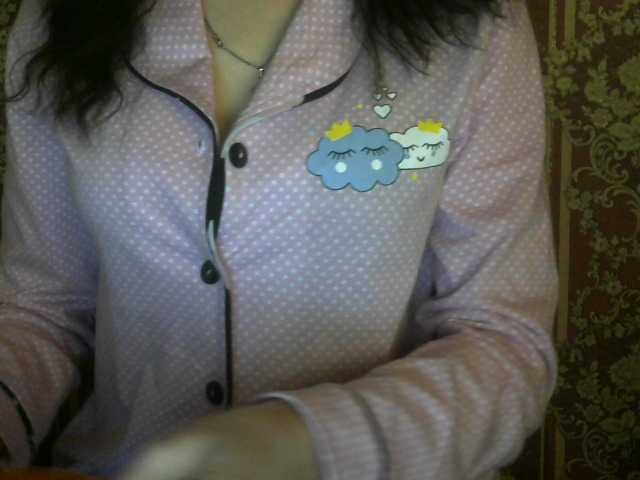 Емитовање снимка екрана t_w_i_n_k_l_e