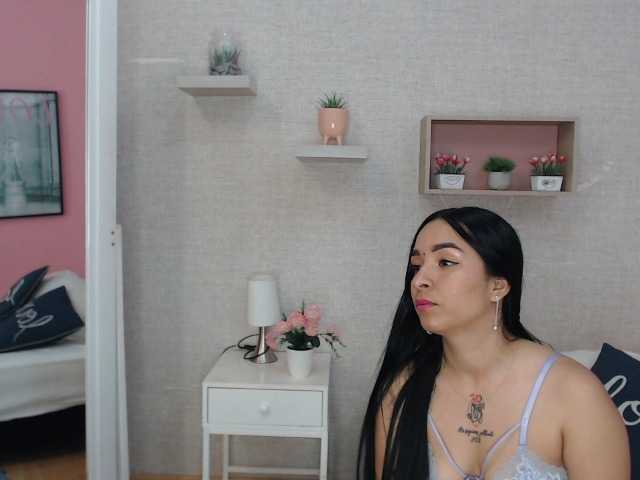 Емитовање снимка екрана LaraCortz