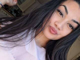 Еротски видео цхат LaraHunt