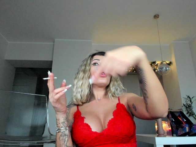 Емитовање снимка екрана LaranyaHot