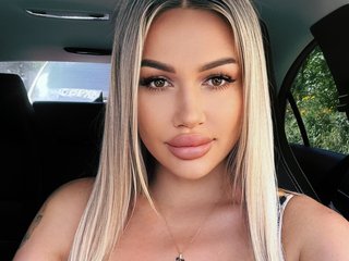 Еротски видео цхат LeraDXB