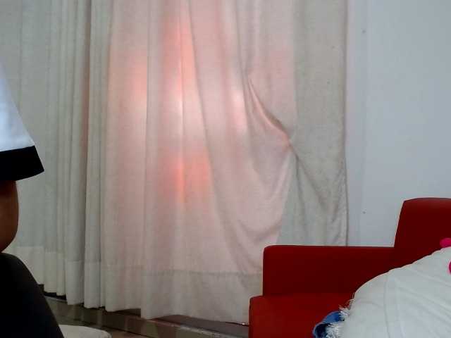 Емитовање снимка екрана latingirlx