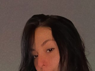 Еротски видео цхат LATINSEXDOLL