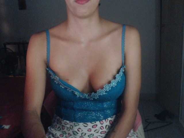 Фотографије laura-latin Hi I'm angel, my goal is a #blowjob with lots of #saliva, I'm #new here and I'm looking for my #daddysgirl to give me lots of #milk 300 tokes goal