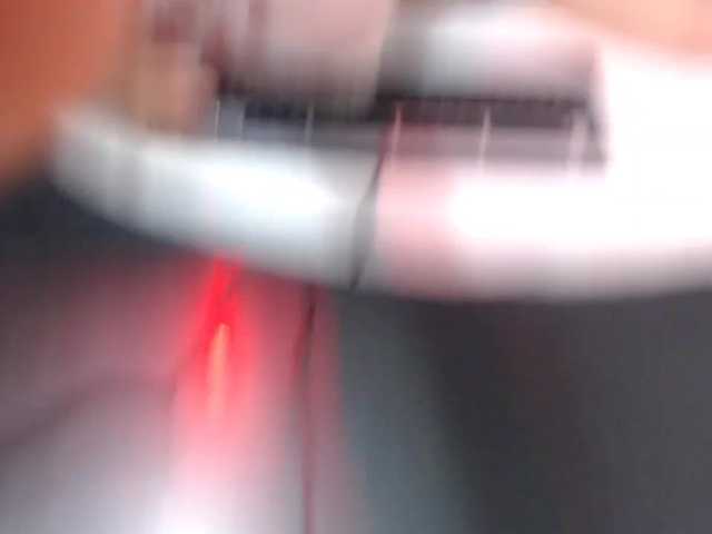 Емитовање снимка екрана LaurenSanchez