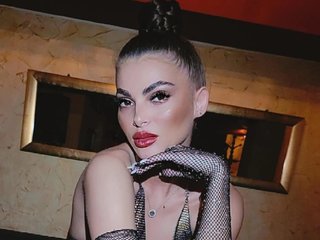 Еротски видео цхат LaylaaDiamond