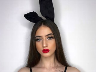 Еротски видео цхат LaylaBrown