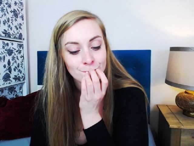 Емитовање снимка екрана LeahGoldHair