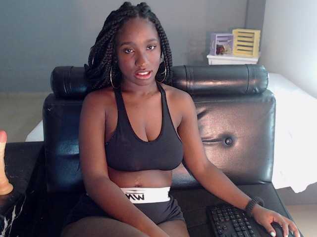 Фотографије LeslySmith Hey Dear!! Make Me Bounce And Make Me Wet With Your Vibrations ♥|| AT GOAL: FINGER IN MY PUSSY AND ANUS + FUCK SHOW #ebony #bigass #latina #anal #new 250