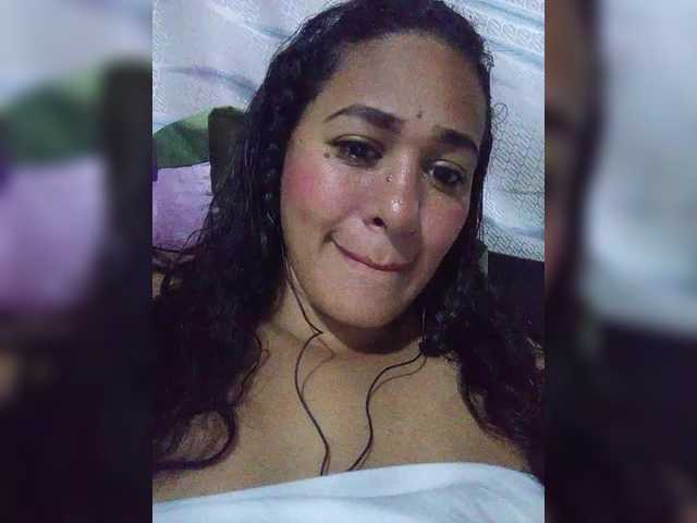 Емитовање снимка екрана Letty33