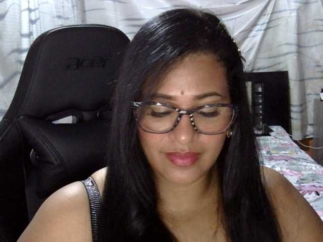 Емитовање снимка екрана Letty33