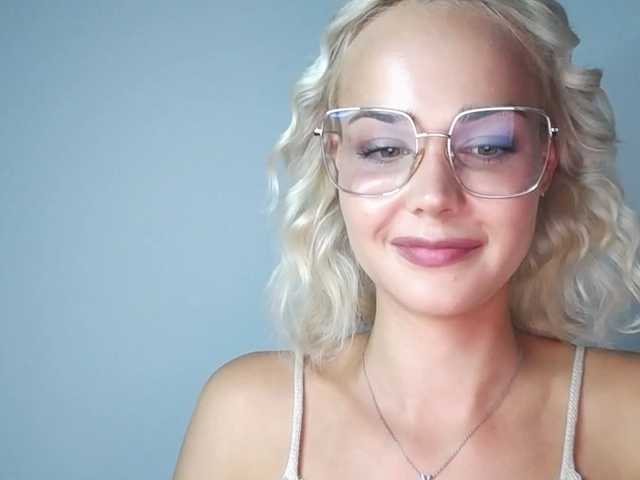 Фотографије lexieSpicy Sweet and yet dang naughty ;) #innocentface #sweet #petite #glasses #fetish #natural #shorthair #domina #teaser #cfmn #joi #cei #cbt #sph #cucktrainingI don;t speak russian