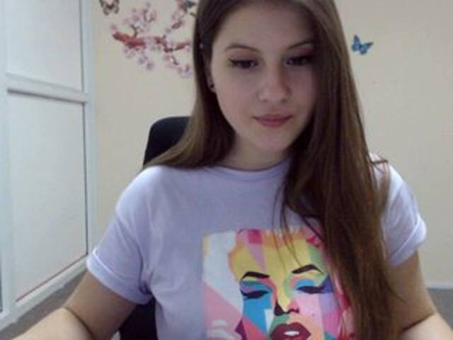 Емитовање снимка екрана Lexxi-rose