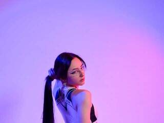 Еротски видео цхат LexxxY69