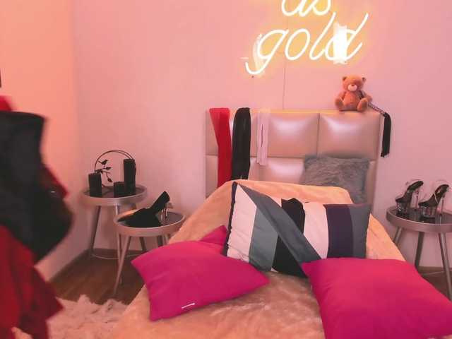 Емитовање снимка екрана LiaMona