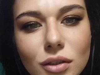 Еротски видео цхат LilaBetsy