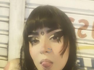 Еротски видео цхат lilith-witchx