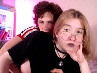 Еротски видео цхат LilithAndKit