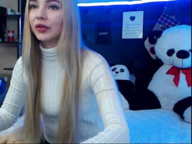 Емитовање снимка екрана LilithPopsy