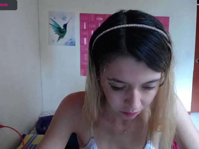 Емитовање снимка екрана LillyBrooks