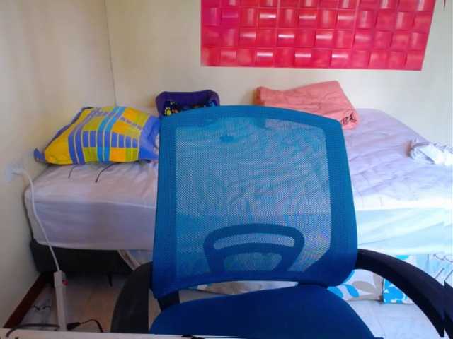 Емитовање снимка екрана LillyBrooks