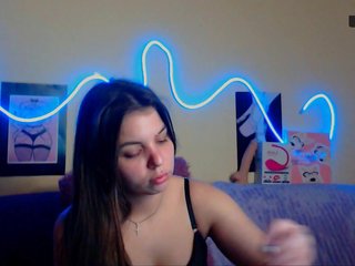 Еротски видео цхат lilyBronks89