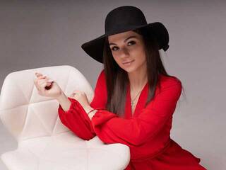 Еротски видео цхат LinaSummer