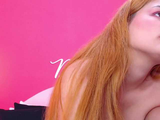 Фотографије LinndaTaylor Playing a stray kitty, wanna feed me some milk? Cum show at goal!! @total #blonde #bigtits #roleplay #fetish #teen