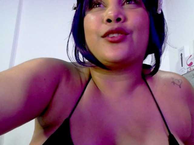 Фотографије lipsy-cute Explode my pussy with my lush #latina #curvy #bigass #cum #domi