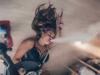 Еротски видео цхат LisaKuture