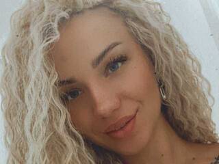 Еротски видео цхат Lisandra95