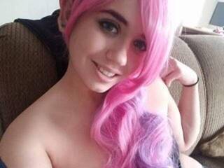 Еротски видео цхат LittleNeesan3