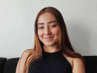 Еротски видео цхат littlepaty