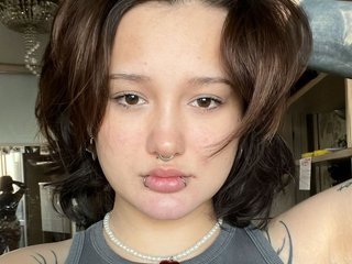 Еротски видео цхат littlewetgirl