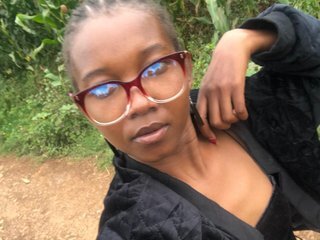 Еротски видео цхат Kari31