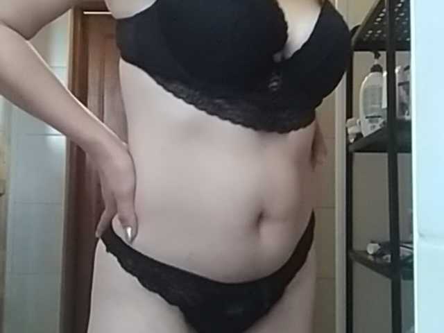 Емитовање снимка екрана LizzyViolet