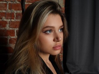 Еротски видео цхат llittleggerrl