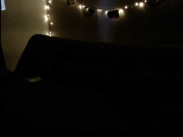 Емитовање снимка екрана LoganyMelanni